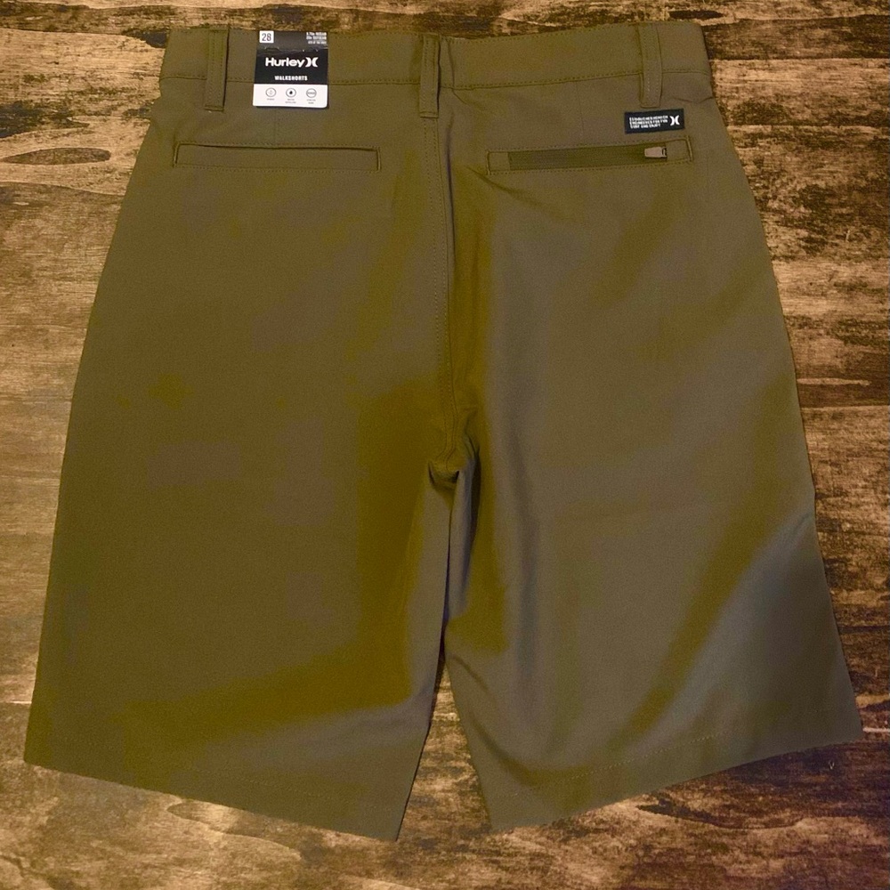 Hurley Men's Olive Green Boardshorts NWT - Picture 2 of 2